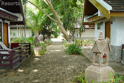 Thavorn Beach Village Spa 13